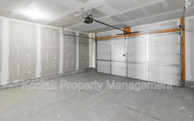 Building Photo - 234 W 925 N