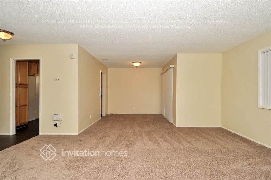 Building Photo - 1020 Amber Ln