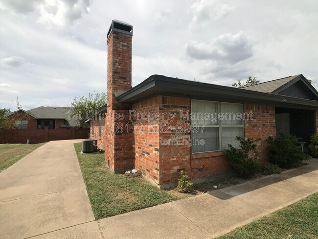Building Photo - 7041 Crosstimbers Ln