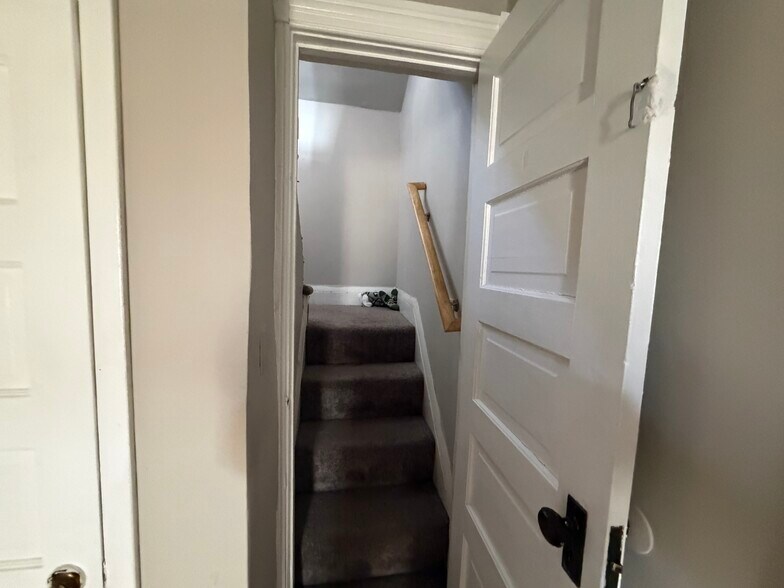 Building Photo - 7518 Belair Rd