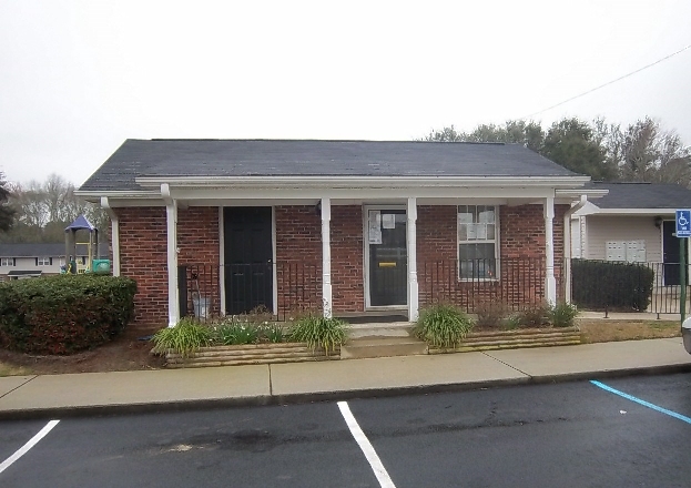 Building Photo - Maple Glen Apartments