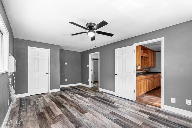 Building Photo - 1137 Schex Dr