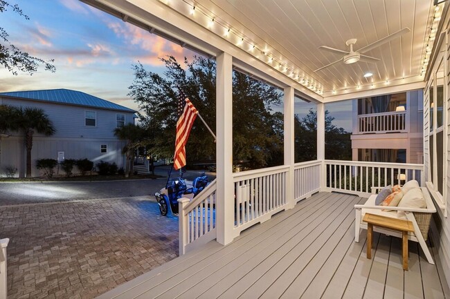 Building Photo - 28 Emerald Beach Cir