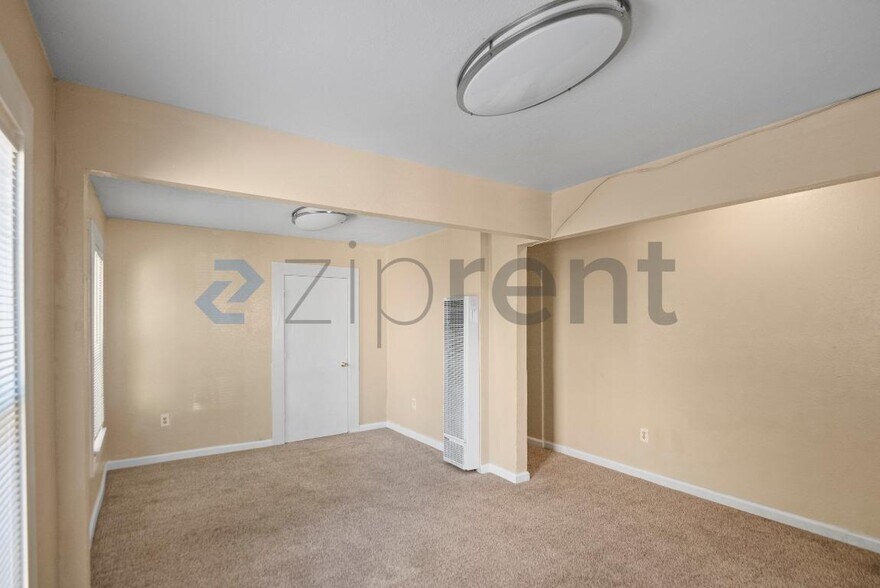 Building Photo - 1613 Pomona St