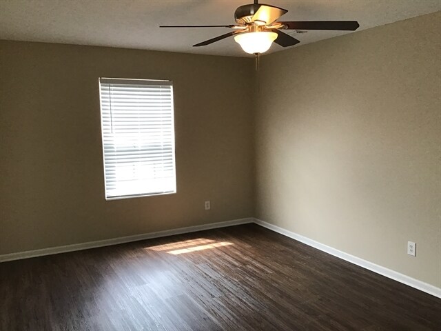Building Photo - 6523 Pheasant Valley Rd