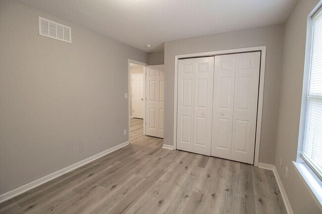 Building Photo - 5308 Godas Cir