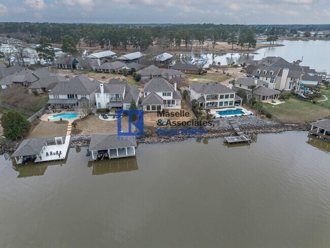 Building Photo - 1418 Windrose Dr