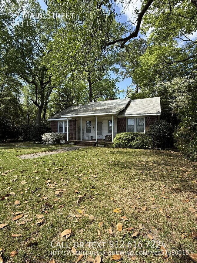 Building Photo - 99 Main St