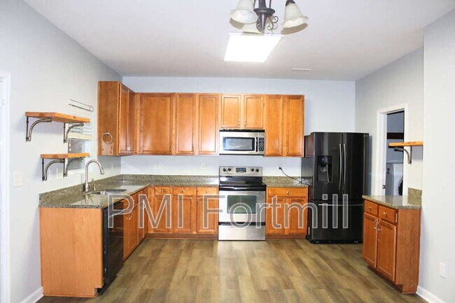 Building Photo - 1147 Spicewood Pines Rd