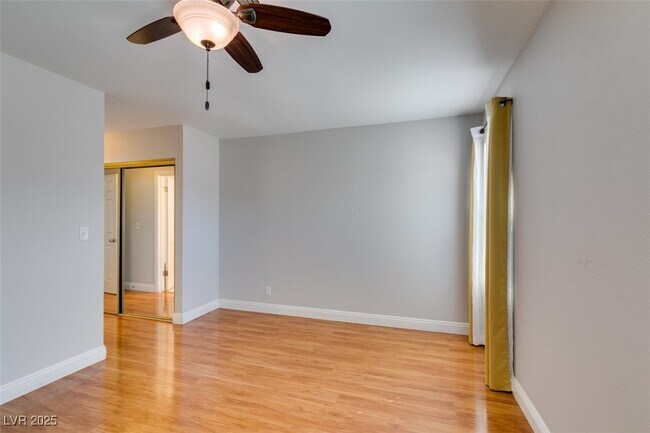 Building Photo - 225 Comanche Pl