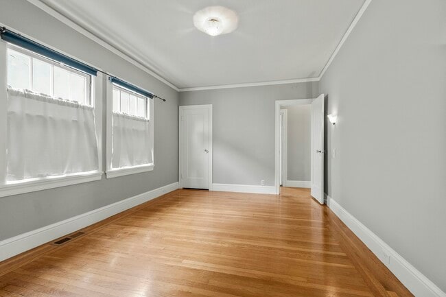 Building Photo - 2418 Marti Rae Ct