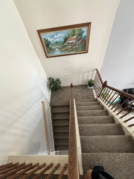 Building Photo - 82 Windingbrook Rd