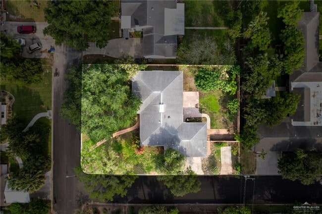 Building Photo - 28 W Austin Blvd