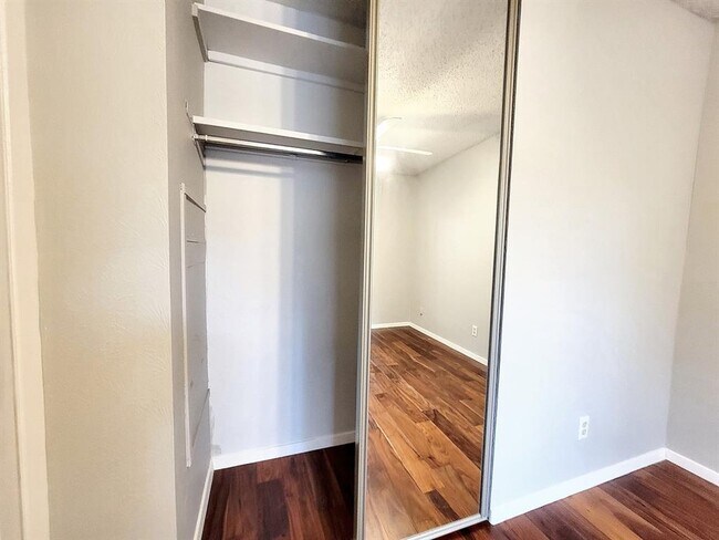 Building Photo - 9503 Quail Village Ln