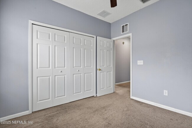 Building Photo - 7229 Deerfoot Cir