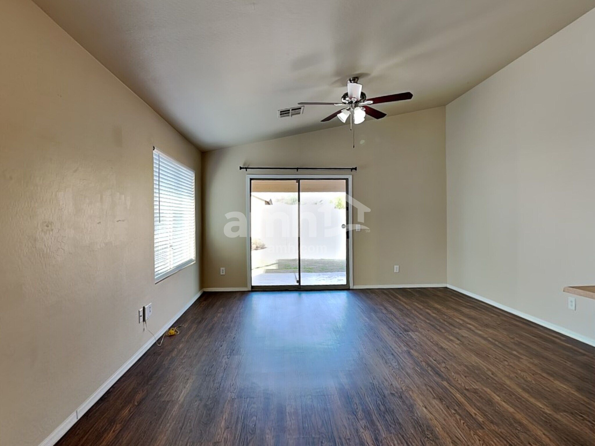 Building Photo - 16660 W Cottonwood St