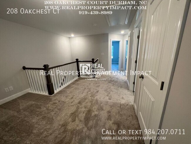 Building Photo - 208 Oakchest Ct