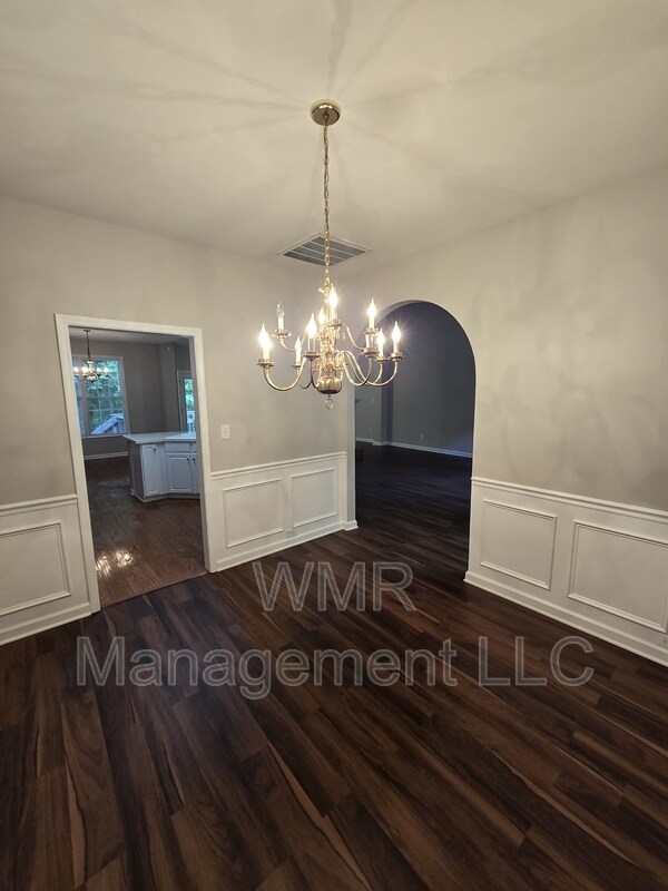Building Photo - 7803 Harrington Woods Rd