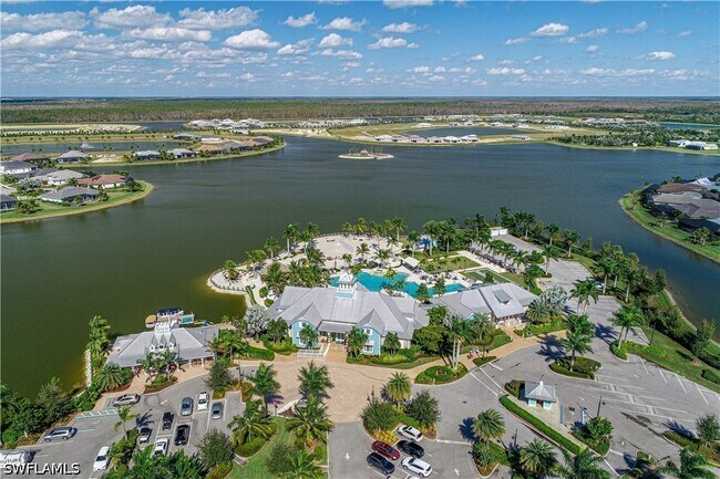 Building Photo - 14559 Edgewater Cir