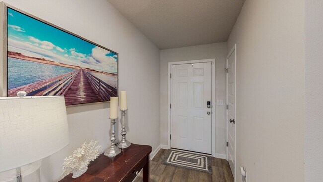 Building Photo - Coming Soon! 4 bed 2 bath home located in Hammock Bay!