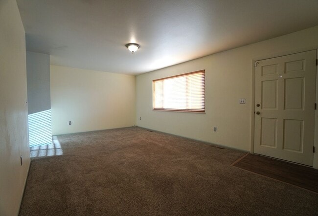 Building Photo - 4750 S Splendid Cir