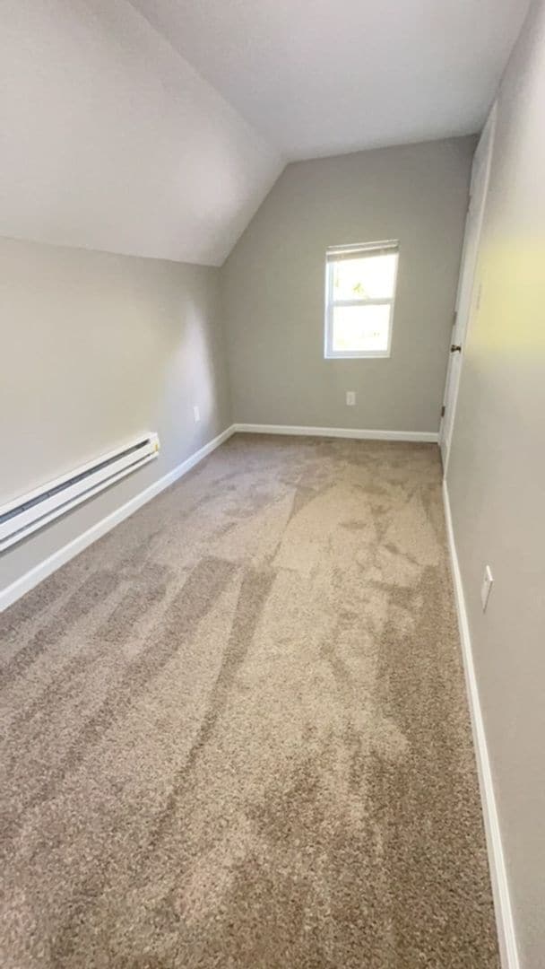 Building Photo - Covered Front Porch