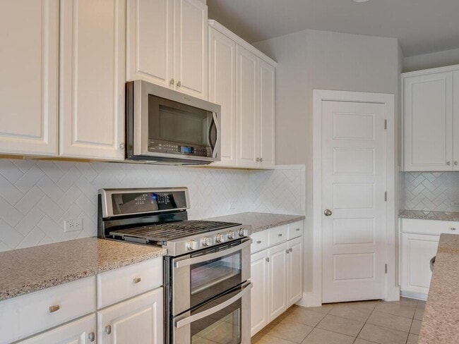 Building Photo - 305 Bridgeford Dr