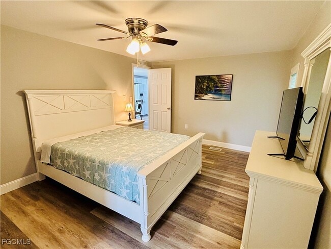 Building Photo - 16091 Siesta Dr