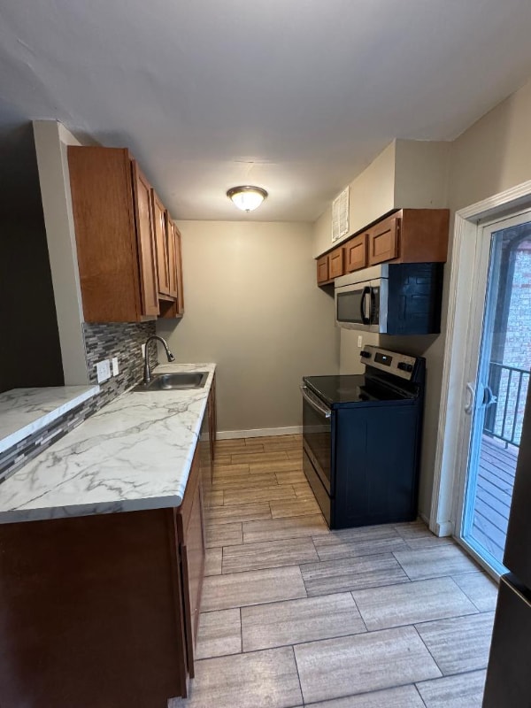 Building Photo - 1201 Franklin Ave