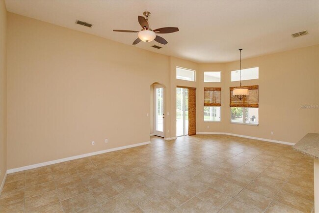 Building Photo - 11445 Vicolo Loop