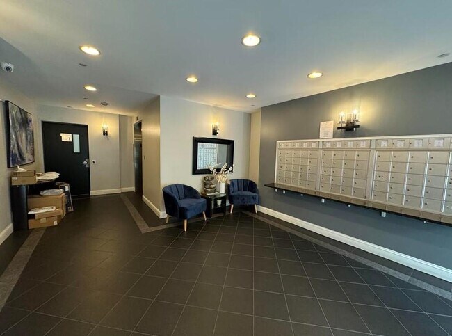 Building Photo - 4301 Park Ave