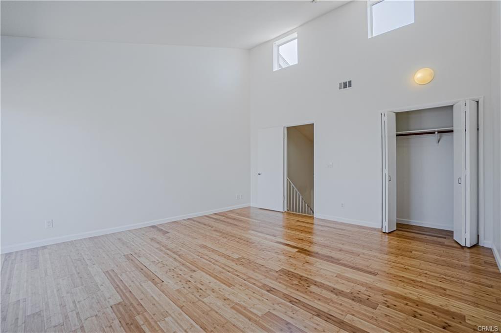 Building Photo - 2522 Voorhees Ave