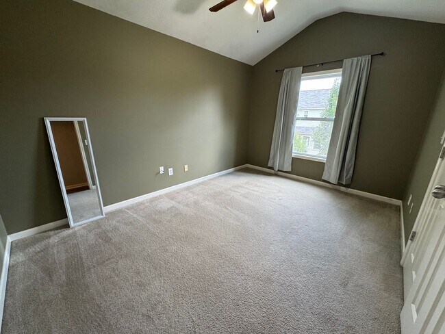 Building Photo - Cozy 2/2 House in Cartersville- $1,695