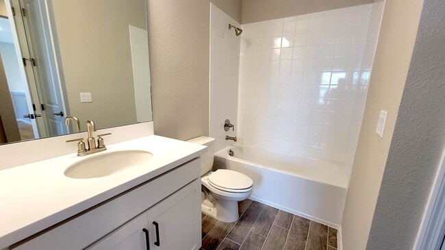 Building Photo - Stunning 5 bedroom, 3.5 bath Home in Skye Ranch ~ Built in 2024