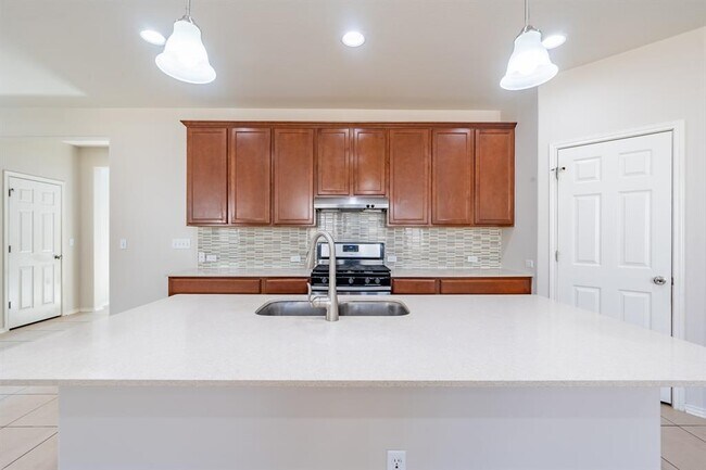 Building Photo - 1918 Tasmanian Tiger Trace