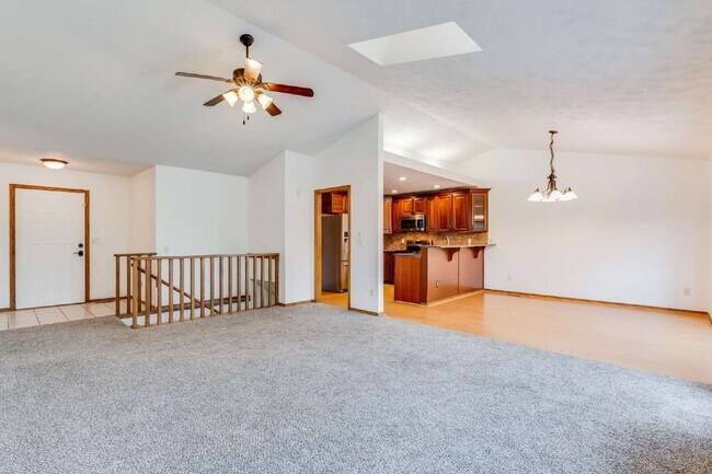 Building Photo - "Spacious 4-Bedroom Retreat with 3 Full Baths in Prime Wichita Location – 2,812 Sq. Ft.!"  Hurry!...