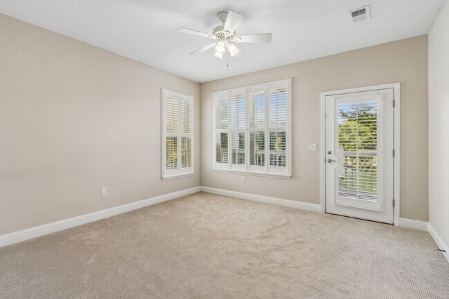 Building Photo - Coastal Luxury Townhome in Gated Amelia Island Community with Elevator & Garage