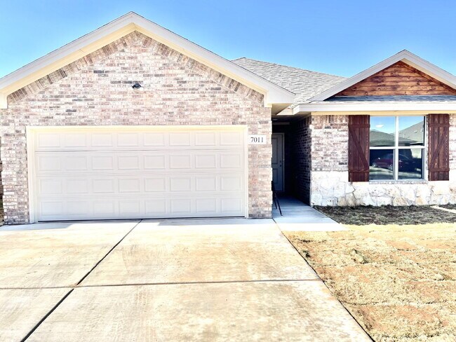Primary Photo - Beautiful 3-Bed Oasis with Granite Touches...