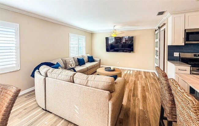 Building Photo - 1900 Benjamin Franklin Dr