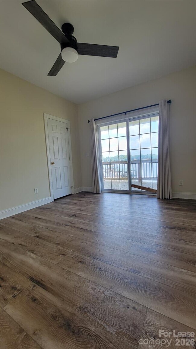 Building Photo - 137 Fern Haven Ln