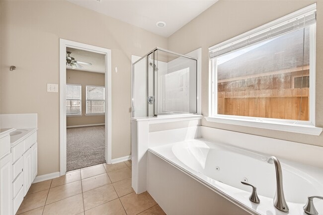 Building Photo - 21514 Venture Park Dr