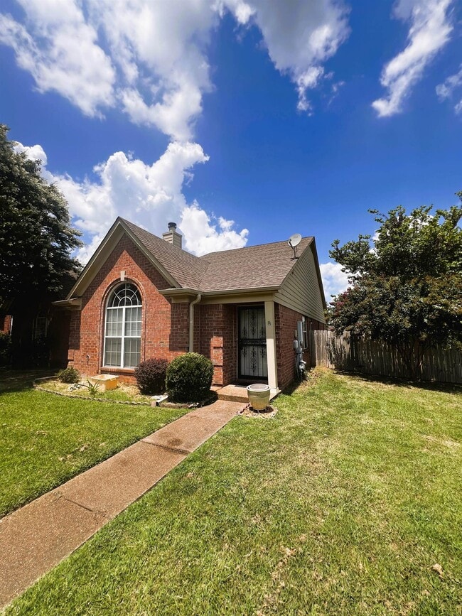 Primary Photo - 6900 Wrigley Dr