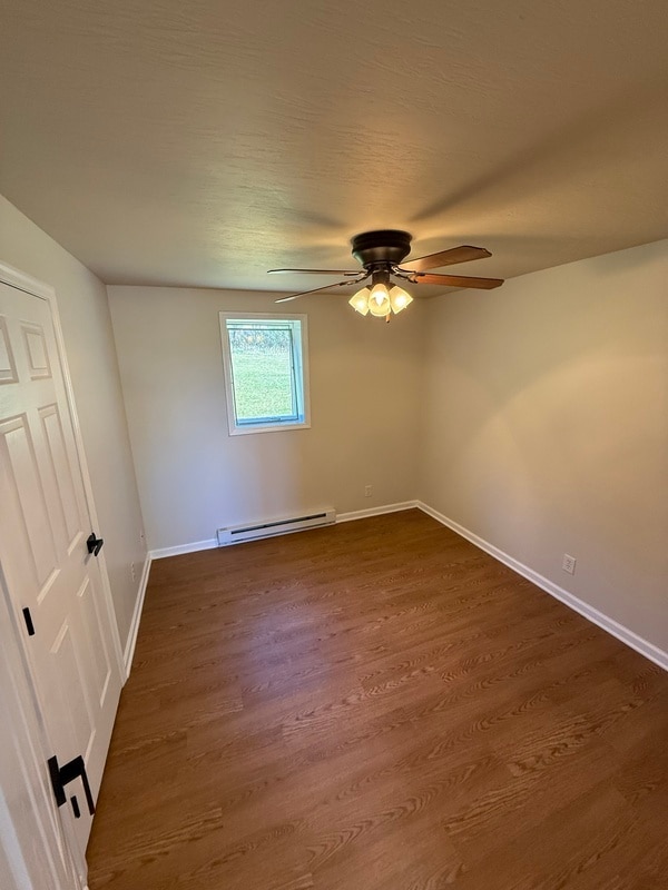 Building Photo - 30 Country Aire Ln