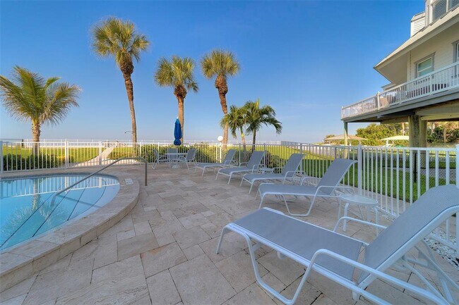 Building Photo - 17980 Gulf Blvd
