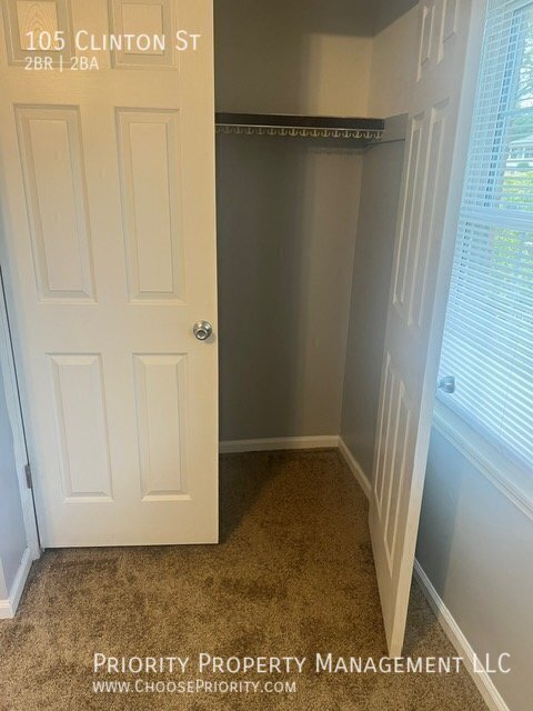 Building Photo - 105 Clinton St