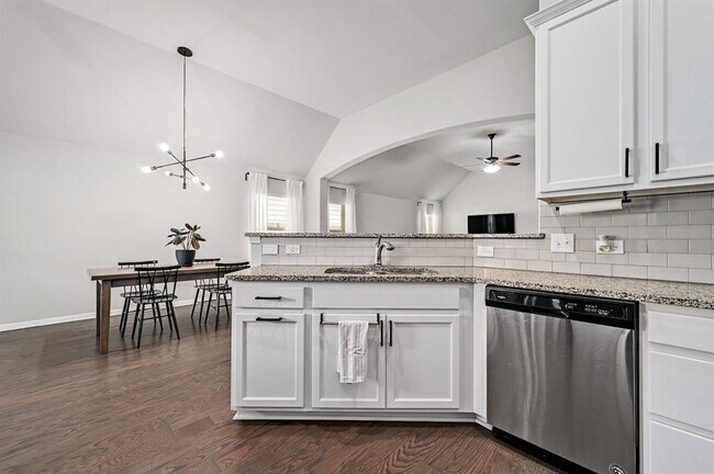 Building Photo - 1309 Goldilocks Ln