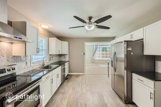 Building Photo - 2210 Weddington Road, Matthews, NC, 28105