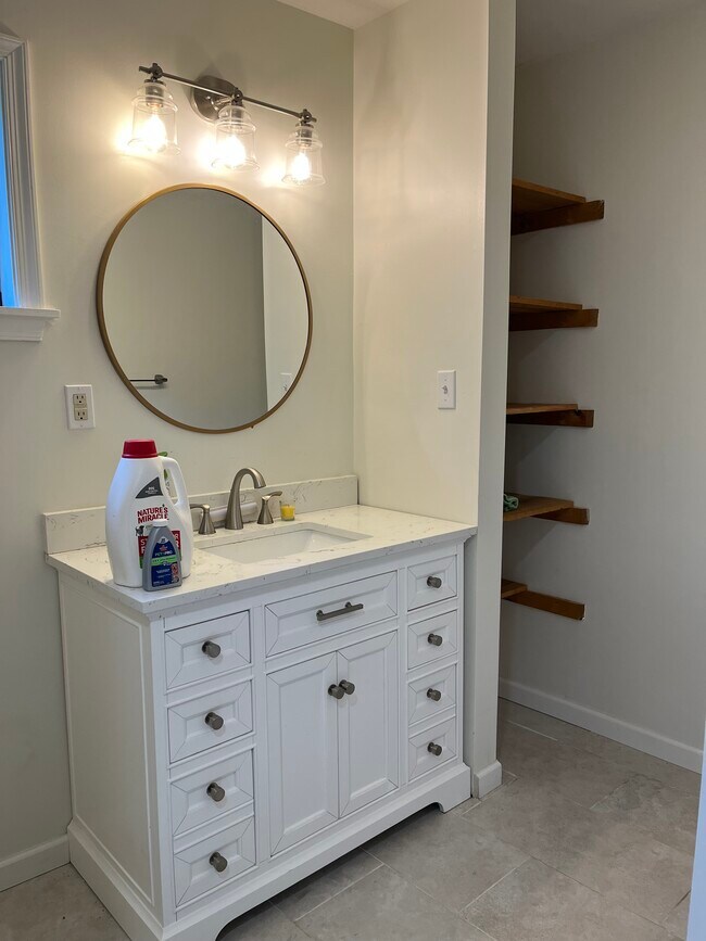 Building Photo - 8540 Perch Ct