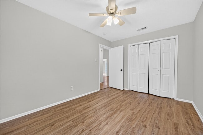 Building Photo - 10419 Appleridge Dr