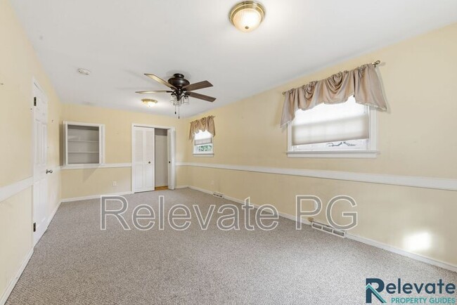 Building Photo - 8903 Freestone Ave